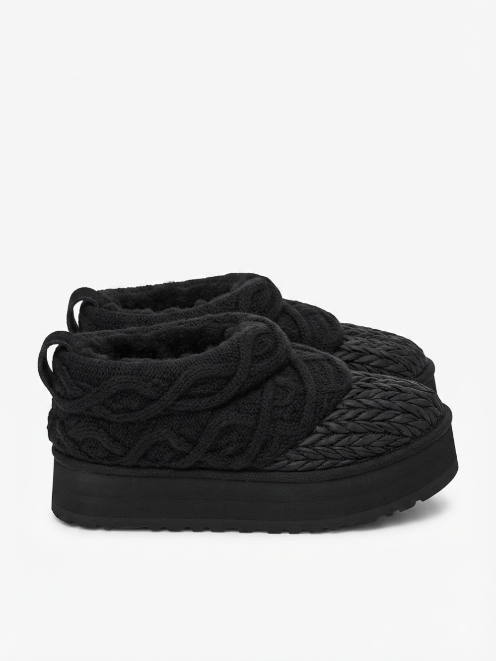 UGG NWOT Tazz Villa Knit Black Textile Platform Women’s Slippers Sz 5 Comfy